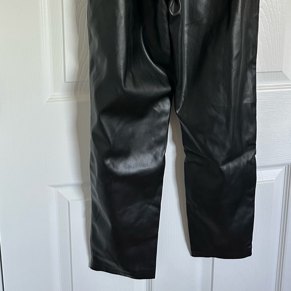 BB Dakota Steve Madden skin in the game Black Faux Leather Pants size 6 - Picture 5 of 14